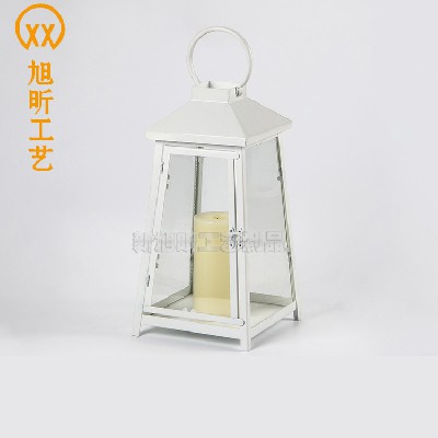 European and American style retro wrought iron glass candle stand decoration, outdoor hand-held wind lantern, horse lantern handicraft decoration customization