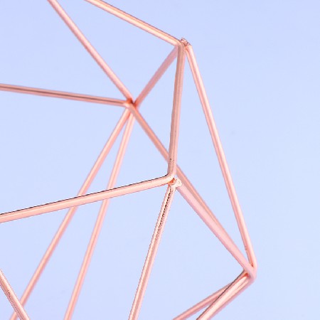 Home decoration metal candle holder lampshade ventilation creative ornament geometric streamline design iron candle holder wind lamp home customization