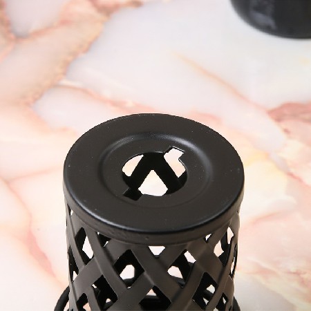 Metal candle holder, European style minimalist home decor, living room model room, foyer decoration, decorative ornaments, hollow decoration customization