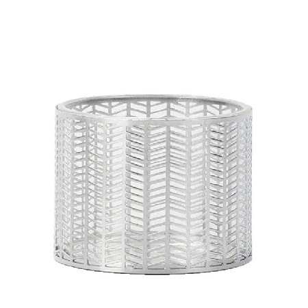 Japanese style wrought iron hollow candlestick circular creative candlelight dinner romantic candle cup Western restaurant decoration ornament customization