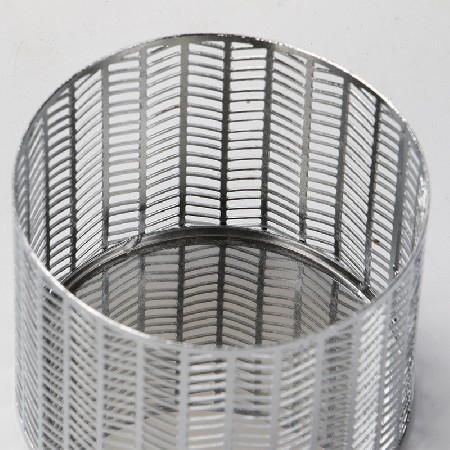 Japanese style circular creative wrought iron candlestick, candlelight dinner, romantic candle cup, Western restaurant decoration ornaments, candle cup customization