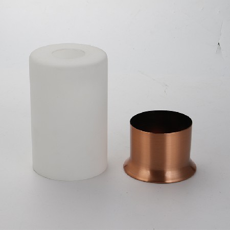 Minimally modern new Chinese style iron base candle stand romantic dining table decoration ornament aromatherapy candle stand customization